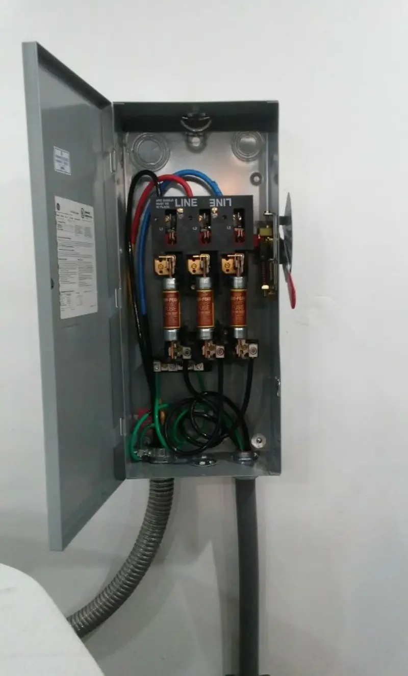 Three-phase disconnect switch installed for Smoke Detector Installation in Worcester